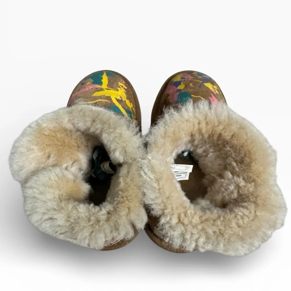UGG Mini Bailey Button Paint Splatter Shearling Boots Toddler Size 10 Brown